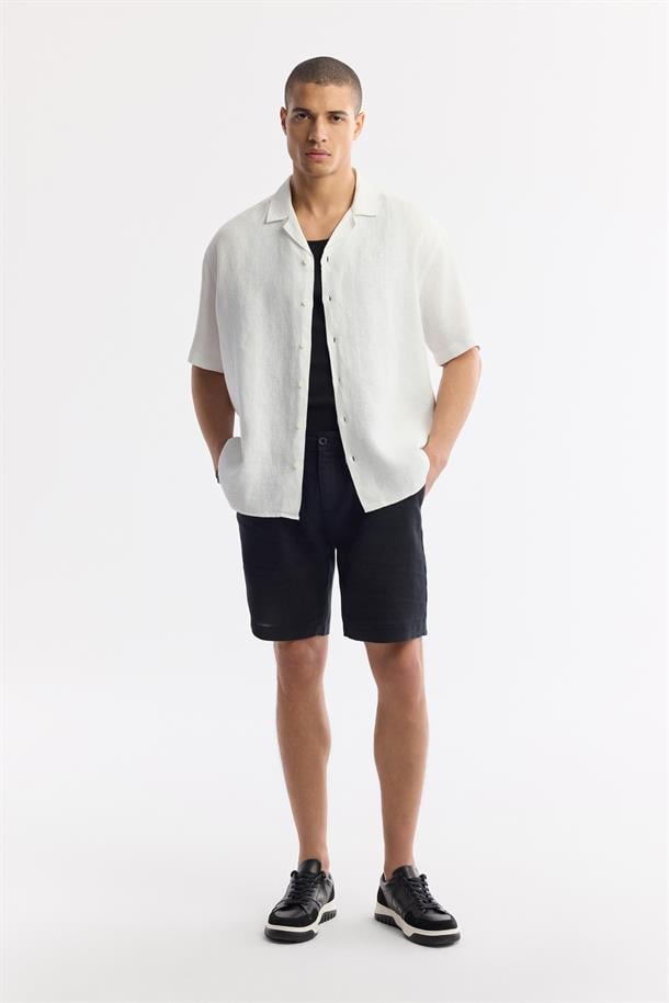 Beyaz Apaj Yaka %100 Keten Kısa Kol Gömlek