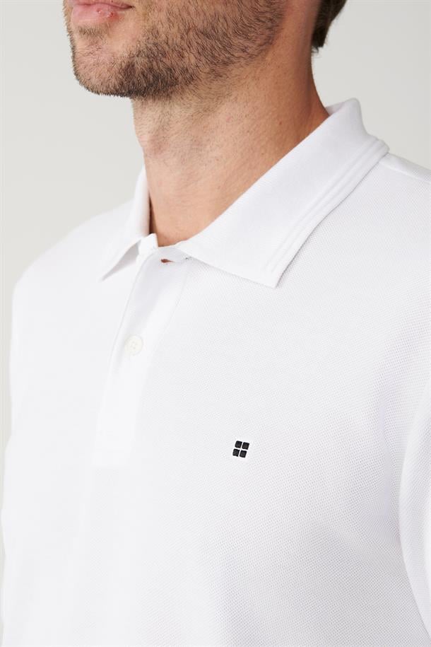 Beyaz Polo Yaka Kolay Ütülenen Basic Sweatshirt