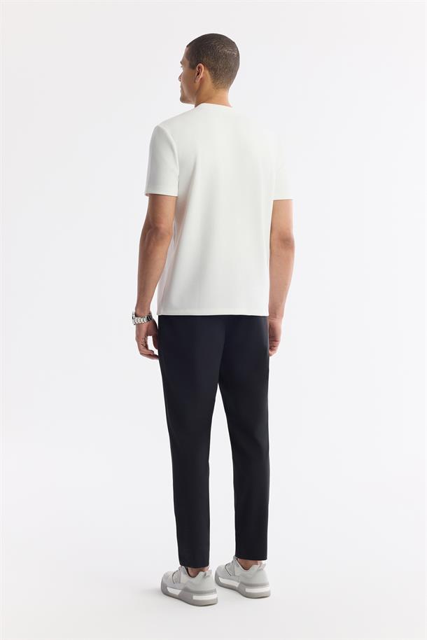 Ekru Bisiklet Yaka Baskılı Bi-Stretch İnterlok T-Shirt