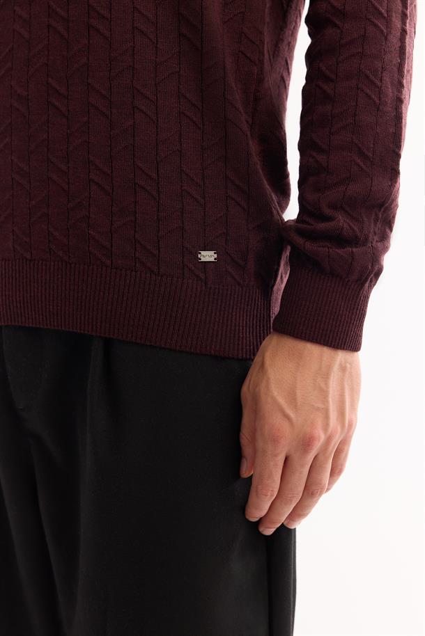 Bordo Bisiklet Yaka %100 Akrilik Dokulu Triko Kazak