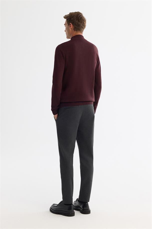 Bordo Yarım Balıkçı Yaka Dokulu Triko Kazak