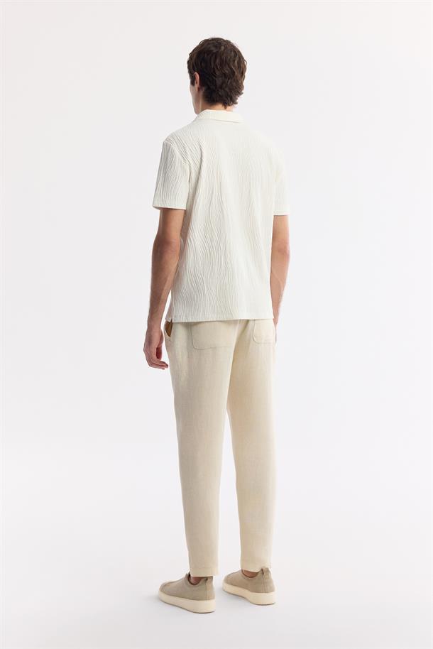 Ekru Apaj Yaka Pamuklu Jakarlı T-Shirt