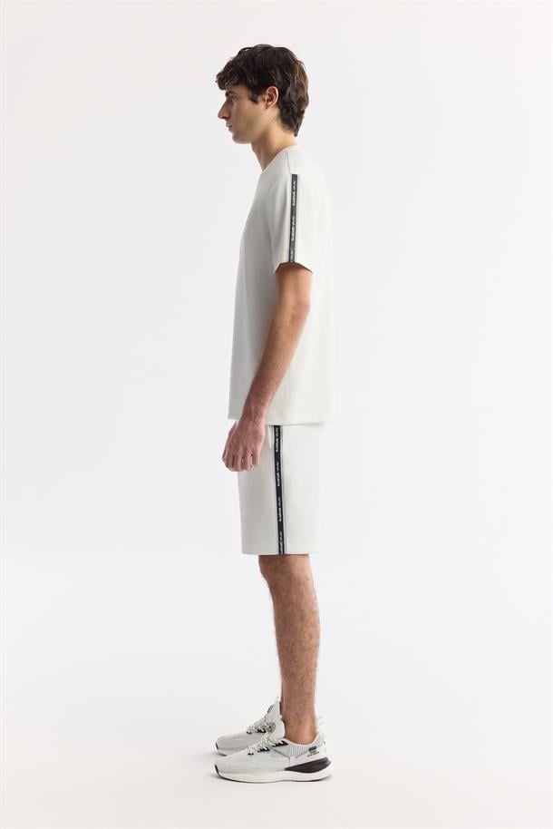 Ekru Bisiklet Yaka Baskılı Bi-Stretch İnterlok T-Shirt