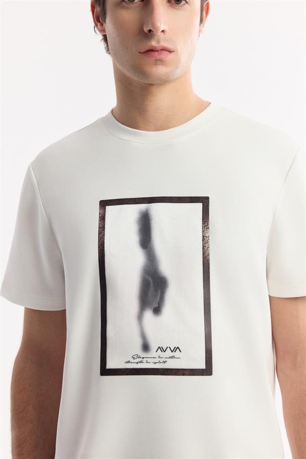 Ekru Bisiklet Yaka Baskılı Bi-Stretch İnterlok T-Shirt