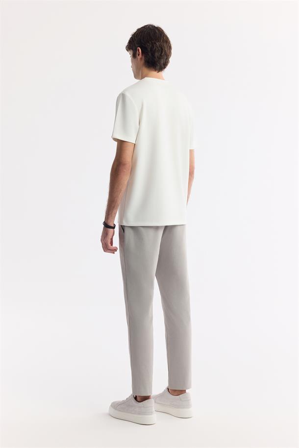 Ekru Bisiklet Yaka Baskılı Bi-Stretch İnterlok T-Shirt