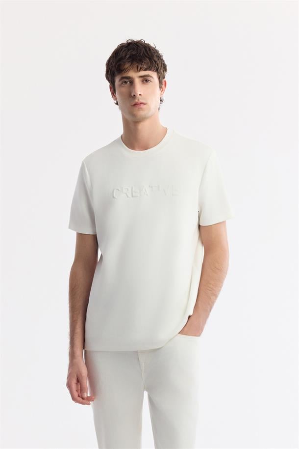 Ekru Bisiklet Yaka Baskılı Bi-Stretch İnterlok T-Shirt
