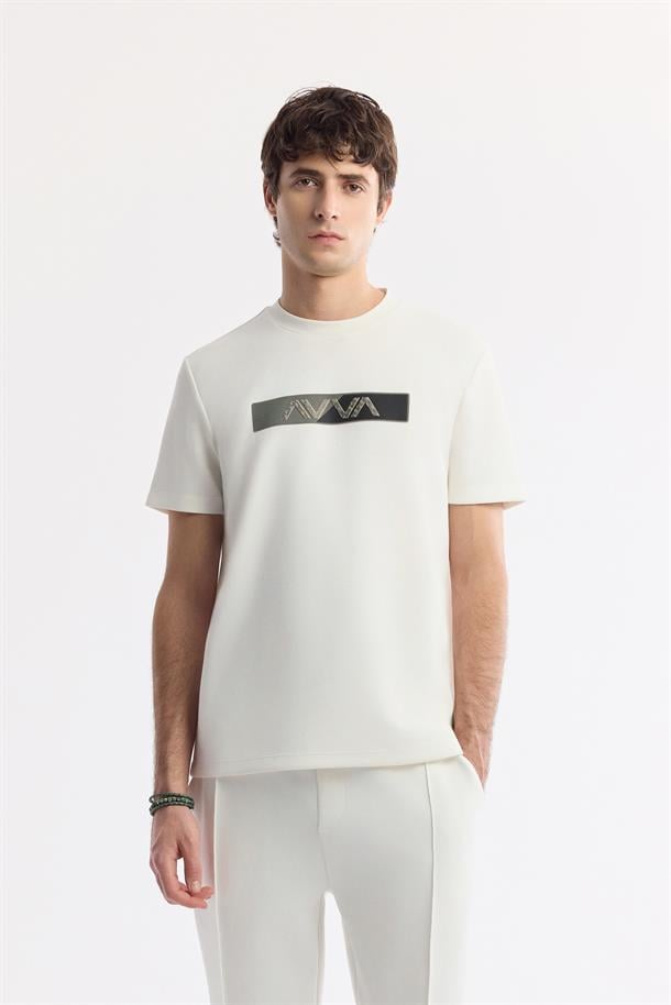 Ekru Bisiklet Yaka Baskılı Bi-Stretch İnterlok T-Shirt