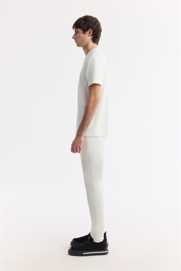 Ekru Bisiklet Yaka Baskılı Bi-Stretch İnterlok T-Shirt