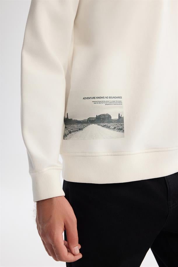 Ekru Bisiklet Yaka Pamuklu Baskılı Elastan Sweatshirt
