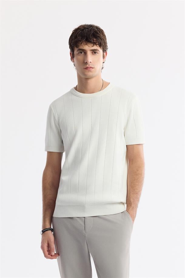 Ekru Bisiklet Yaka Triko T-Shirt