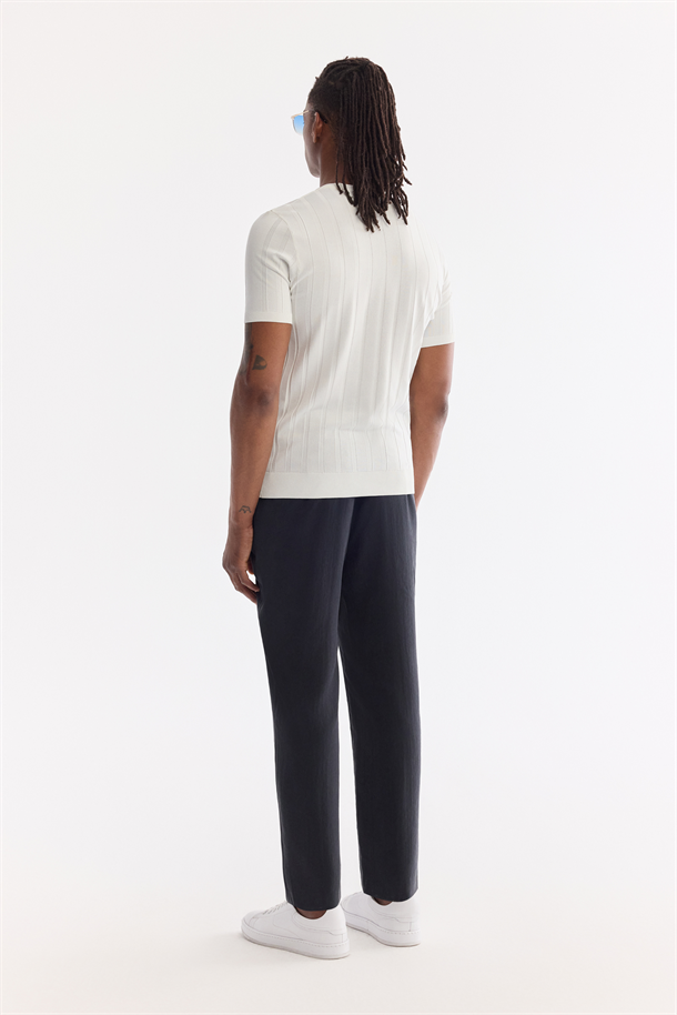 Ekru Bisiklet Yaka Kolay Ütülenen Kırışmaz Triko T-shirt