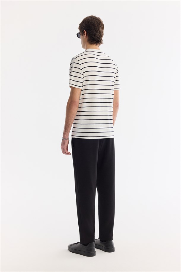 Ekru Bisiklet Yaka Çizgili Soft Touch T-Shirt