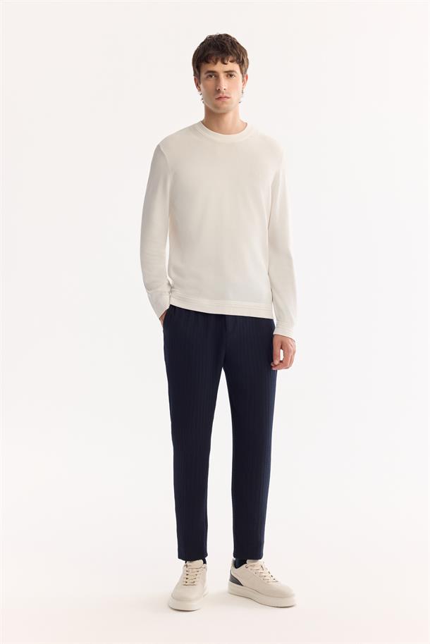 Ekru Bisiklet Yaka Rayon Karışımlı Tüylenmeyen Triko Kazak