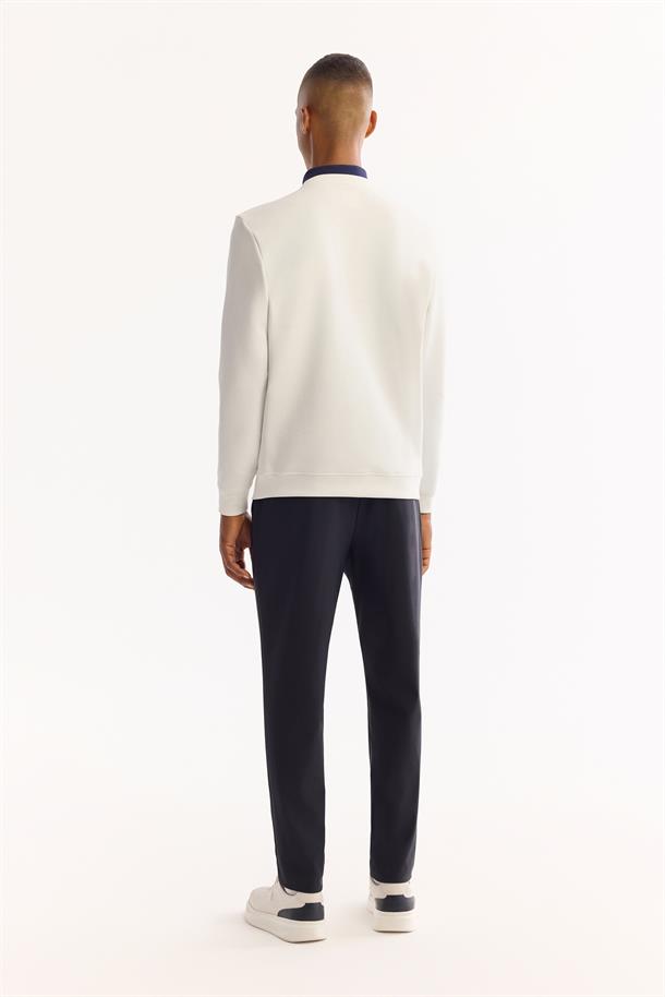 Ekru Bisiklet Yaka Kolay Ütülenen Bi-Stretch Baskılı Sweatshirt