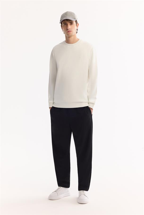 Ekru Bisiklet Yaka Kolay Ütülenen Bi-Stretch Sweatshirt