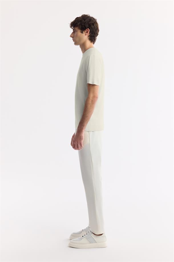 Ekru Bisiklet Yaka Viskon Karışımlı Dokulu Triko T-Shirt