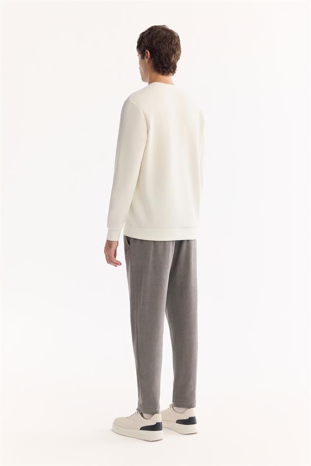 Ekru Bisiklet Yaka Kolay Ütülenen Bi-Stretch Baskılı Sweatshirt