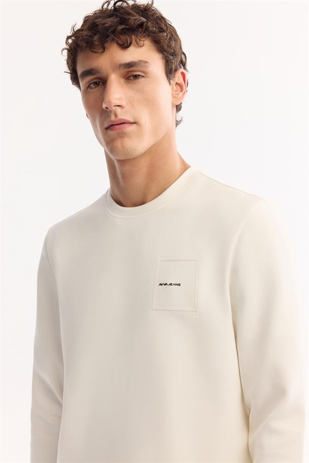 Ekru Bisiklet Yaka Kolay Ütülenen Bi-Stretch Baskılı Sweatshirt