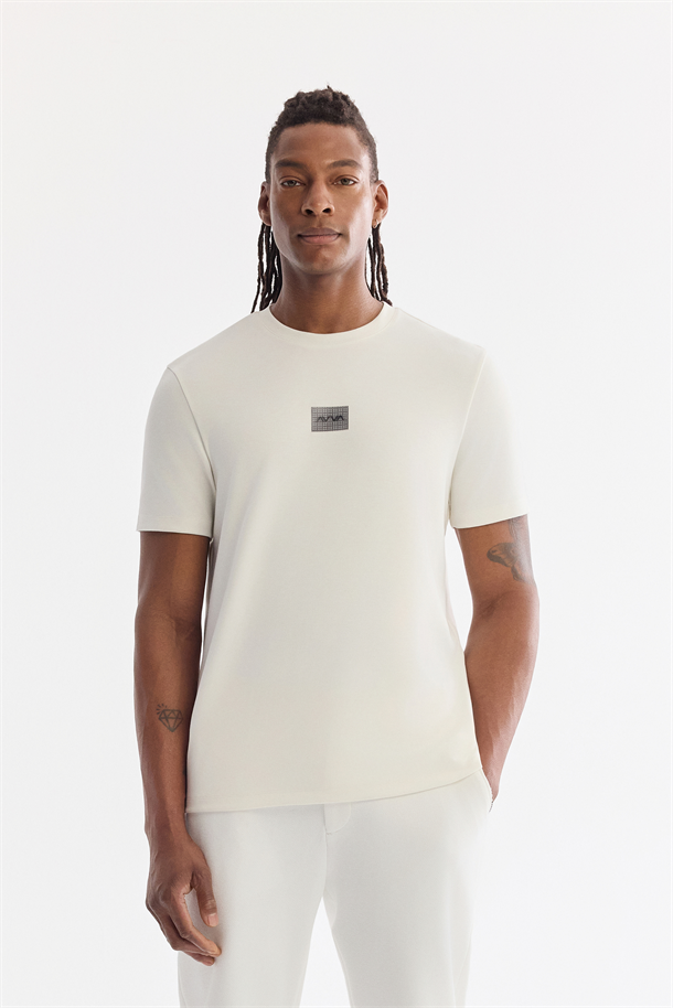 Ekru Bisiklet Yaka Hologram   Baskılı İnterlok T-Shirt