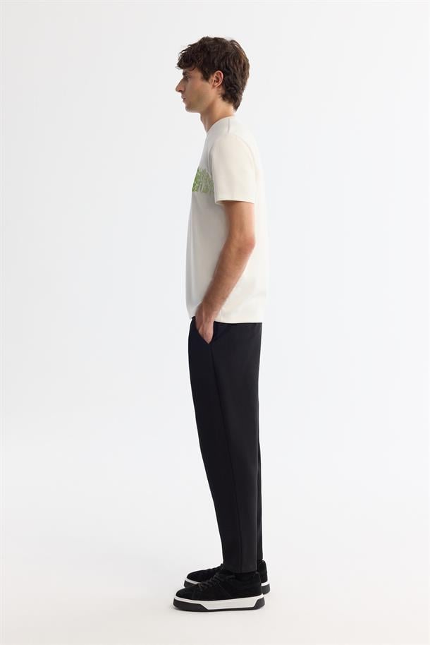 Ekru Bisiklet Yaka İnterlok Elastan T-Shirt