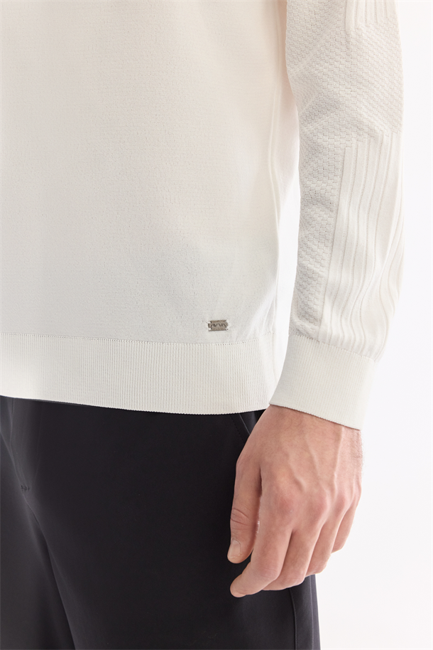 Ekru Bisiklet Yaka Kırışmayan Kolay Ütülenen Kazak