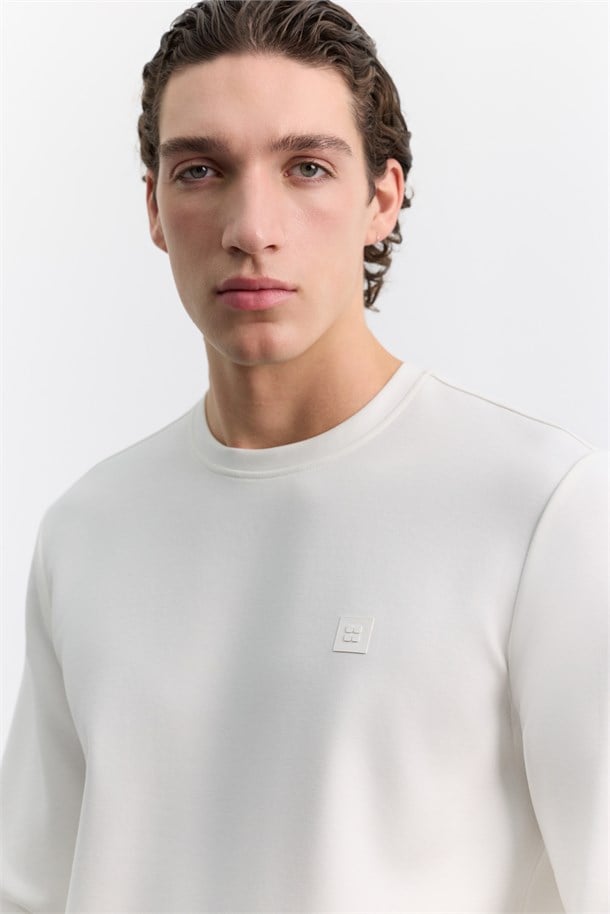 Ekru Bisiklet Yaka Kolay Ütülenen İnterlok Sweatshirt