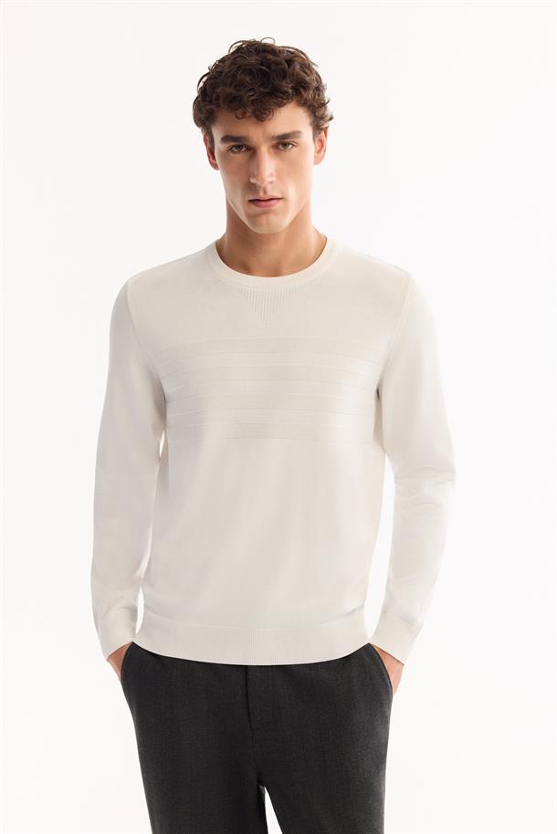 Ekru Bisiklet Yaka Rayon Tüylenmeyen Dokulu Triko Kazak