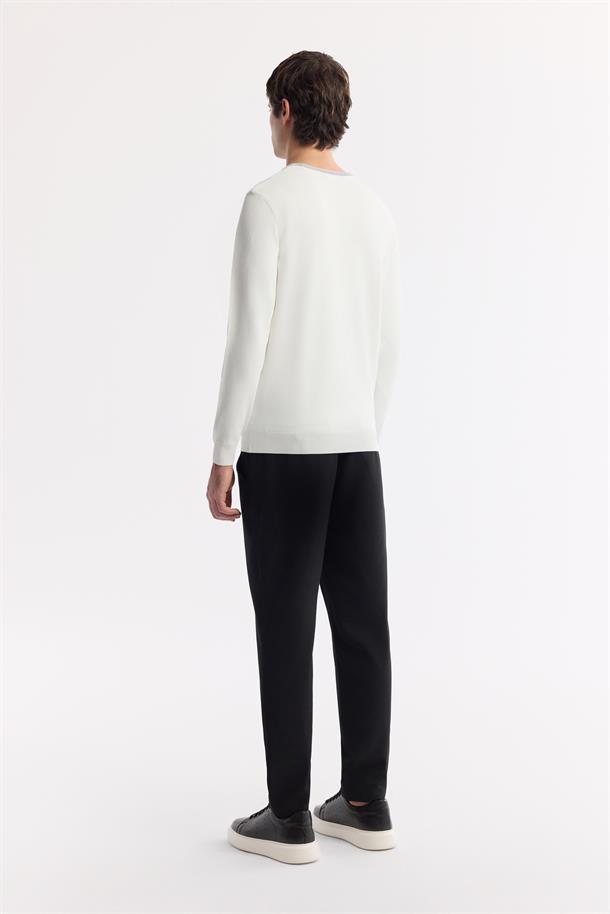 Ekru Bisiklet Yaka Dokulu Rayon Triko Kazak