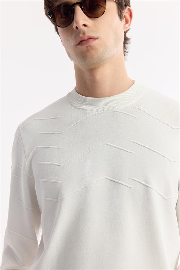 Ekru Bisiklet Yaka Dokulu Rayon Triko Kazak