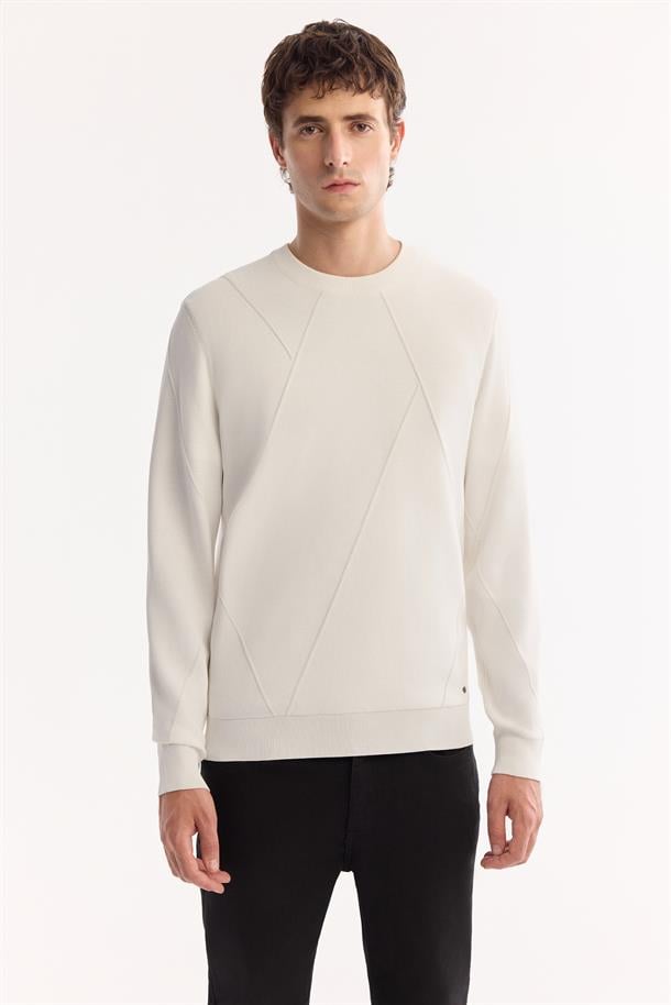 Ekru Bisiklet Yaka Rayon Tüylenmeyen Dokulu Triko Kazak