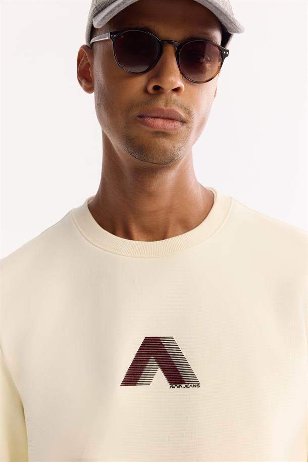 Ekru Bisiklet Yaka Kolay Ütülenen Bi-Stretch Baskılı Sweatshirt