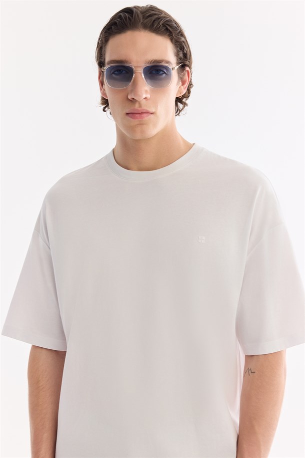 Ekru Bisiklet Yaka Oversize Rayon T-Shirt
