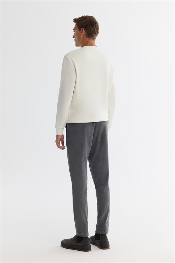 Ekru Bisiklet Yaka Pamuklu Nakışlı Sweatshirt