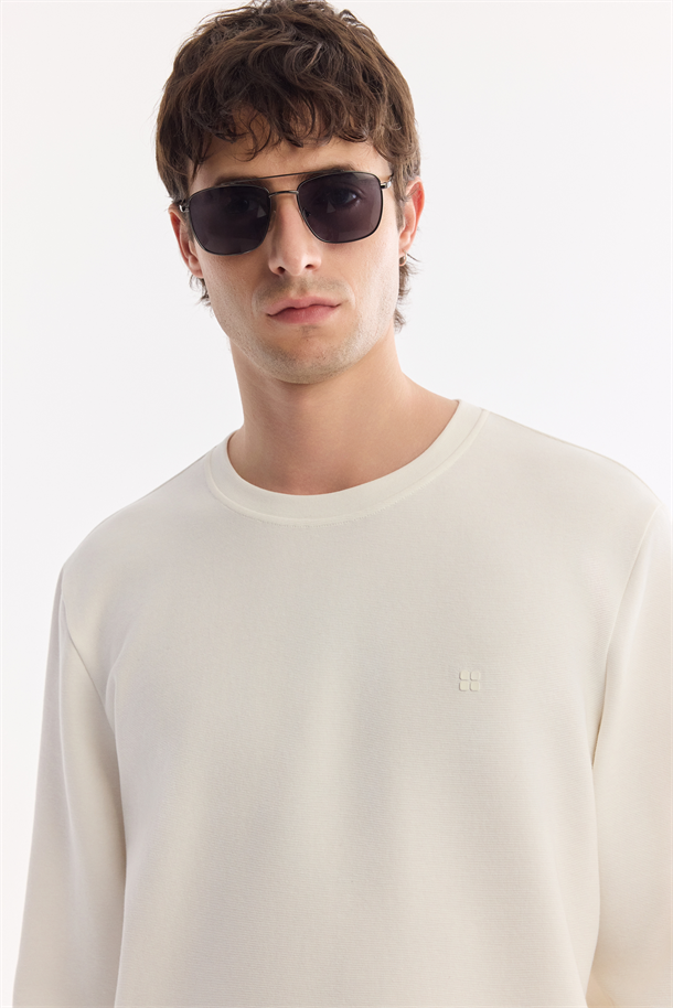 Ekru Bisiklet Yaka Pamuklu Kolay Ütülenen Sweatshirt