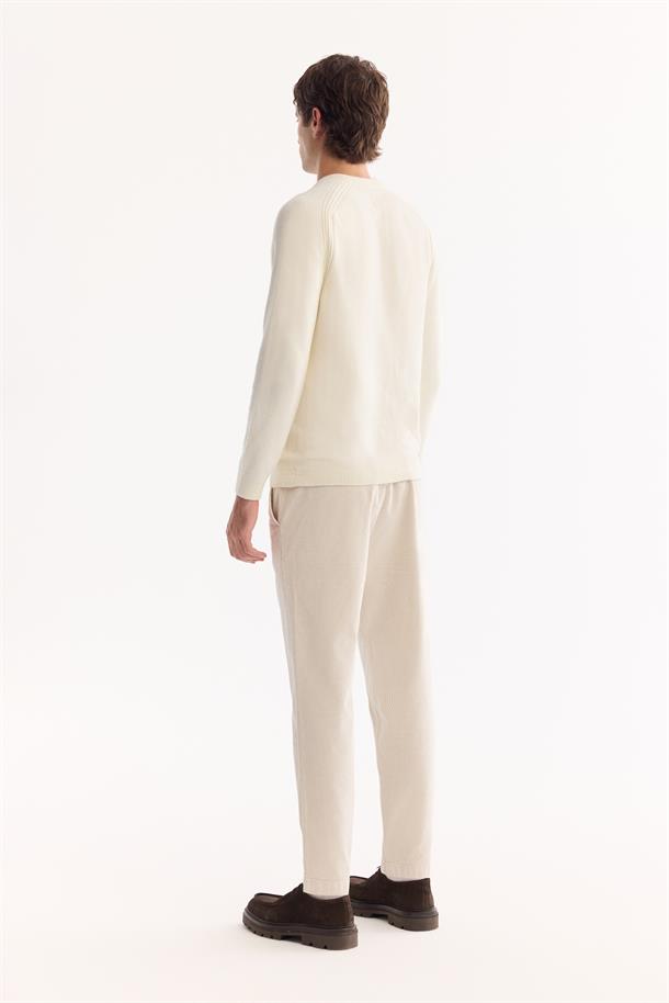 Ekru Bisiklet Yaka Soft Touch Dokulu Triko Kazak