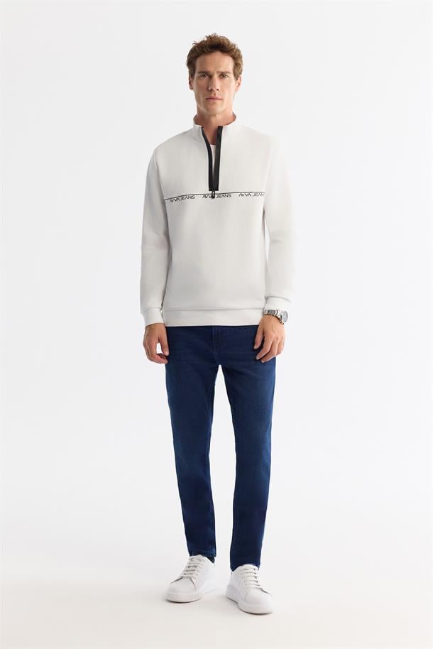 Ekru Dik Yaka Fermuarlı Baskılı Pamuklu Sweatshirt