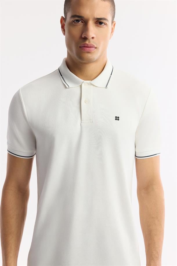 Ekru Polo Yaka Bi-Stretch T-Shirt