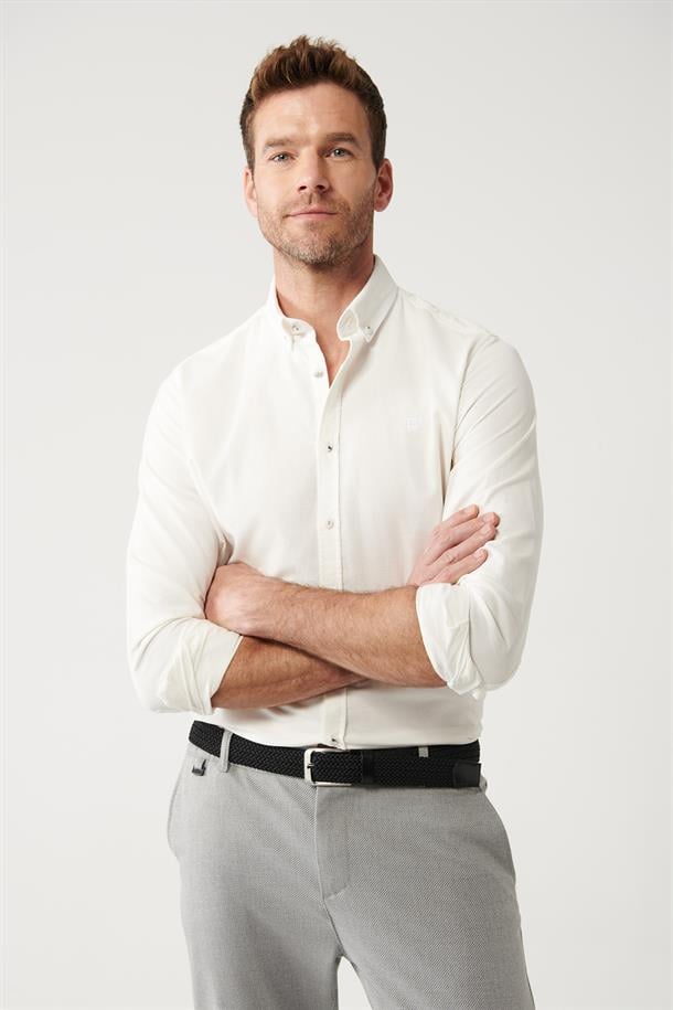 Ekru Düğmeli Yaka %100 Pamuk Soft Touch Kadife Gömlek