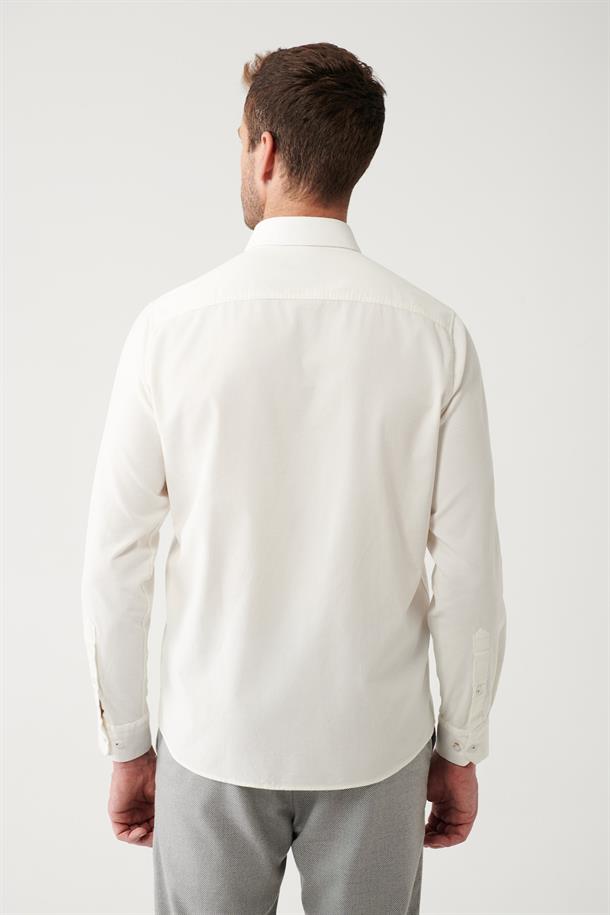 Ekru Düğmeli Yaka %100 Pamuk Soft Touch Kadife Gömlek