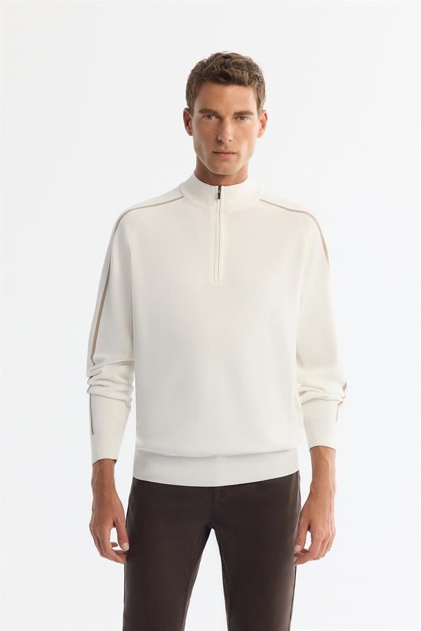 Ekru Fermuarlı Dik Yaka Rayon Triko Kazak