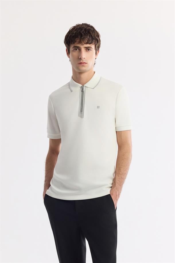 Ekru Polo Yaka Bi-Stretch Baskılı İnterlok T-Shirt