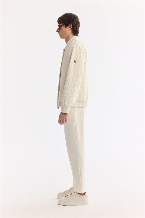 Ekru Bomber Yaka Su İtici Rüzgar Geçirmez Hafif Mevsimlik Mont