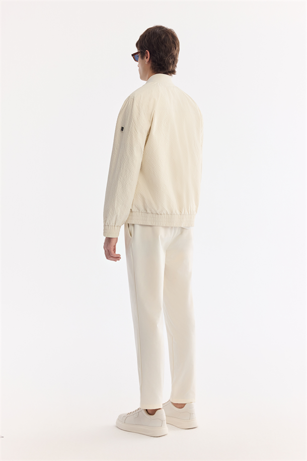 Ekru Bomber Yaka Su İtici Rüzgar Geçirmez Hafif Mevsimlik Mont