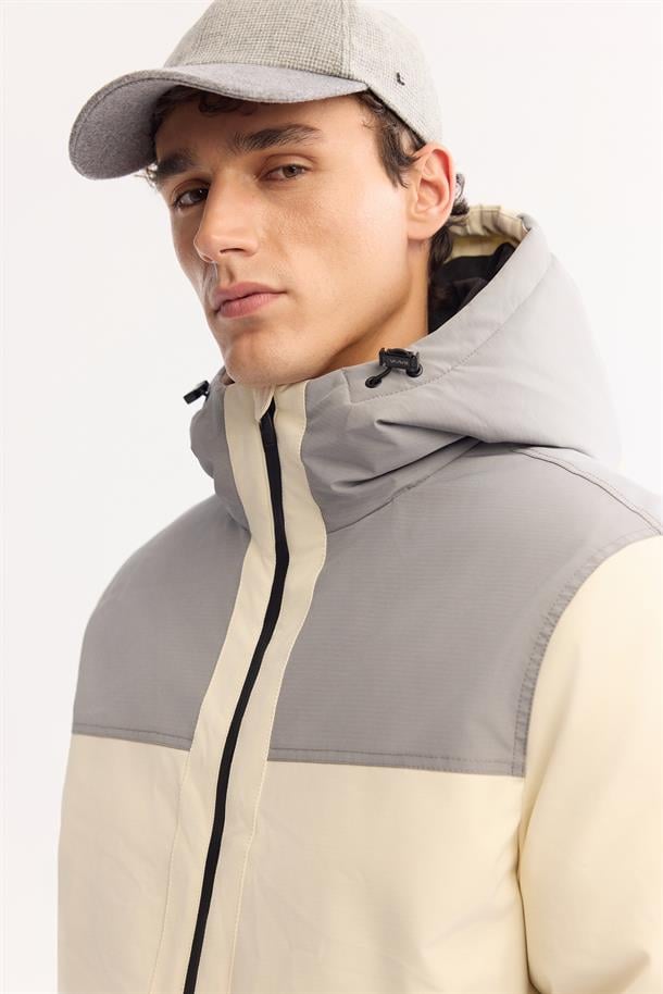 Ecru-Grey Hooded Water Repellent Jacket Resistant to -10°C
