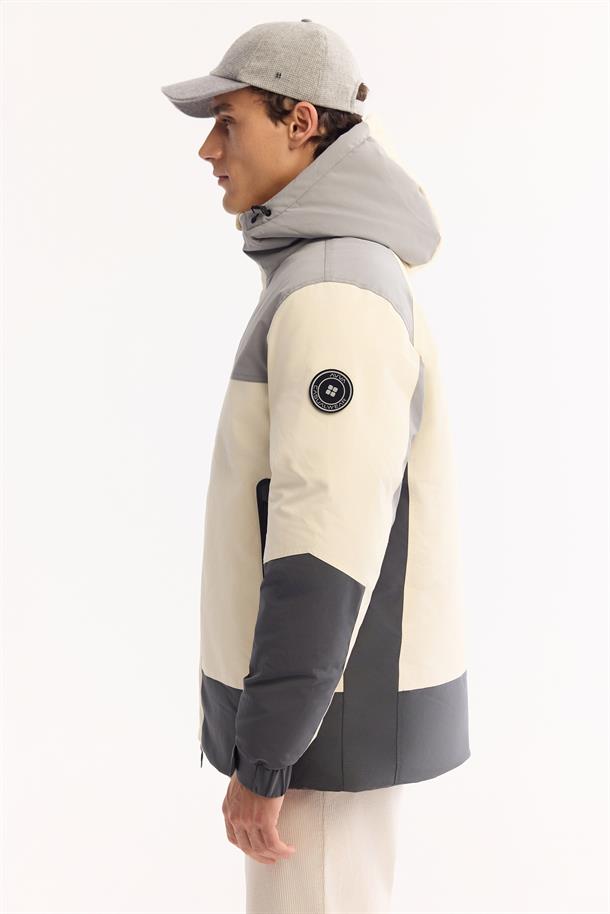 Ecru-Grey Hooded Water Repellent Jacket Resistant to -10°C