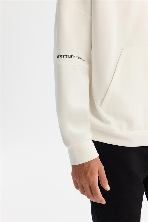 Ekru Kapüşonlu Pamuklu Baskılı Elastan Sweatshirt