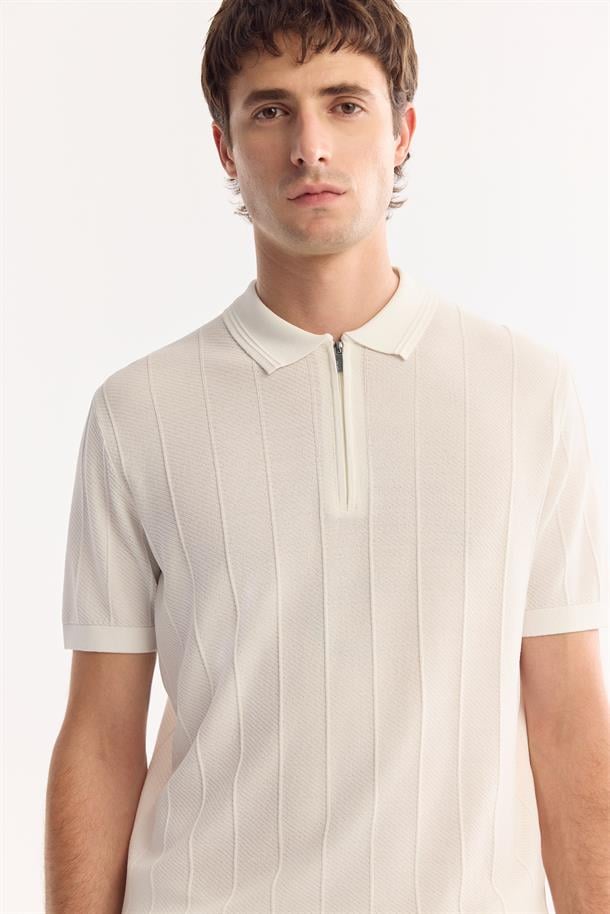 Ekru Polo Yaka Fermuarlı Rayon Tüylenmeyen Çizgili Triko T-shirt