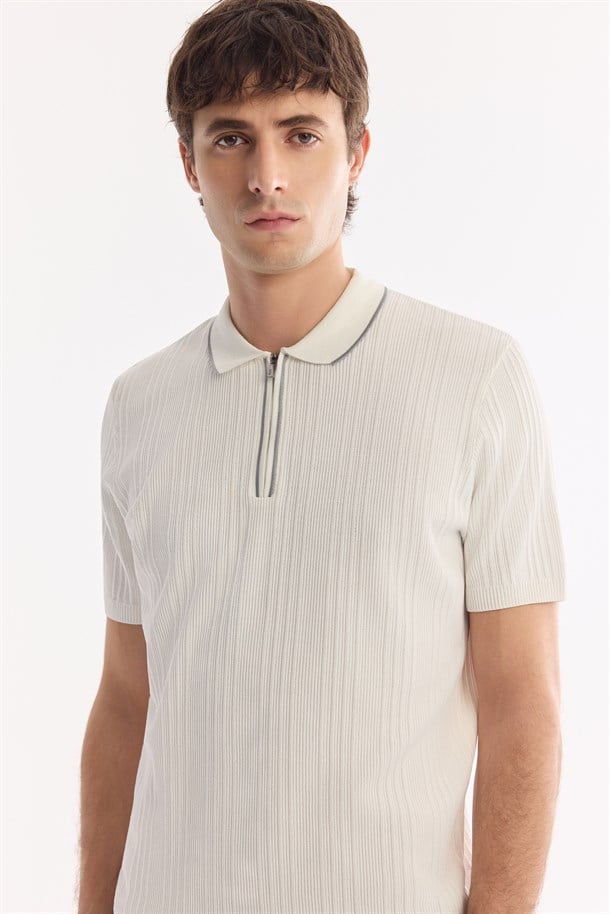 Ekru Polo Yaka Fermuarlı Kolay Ütülenen Kırışmaz Triko T-Shirt