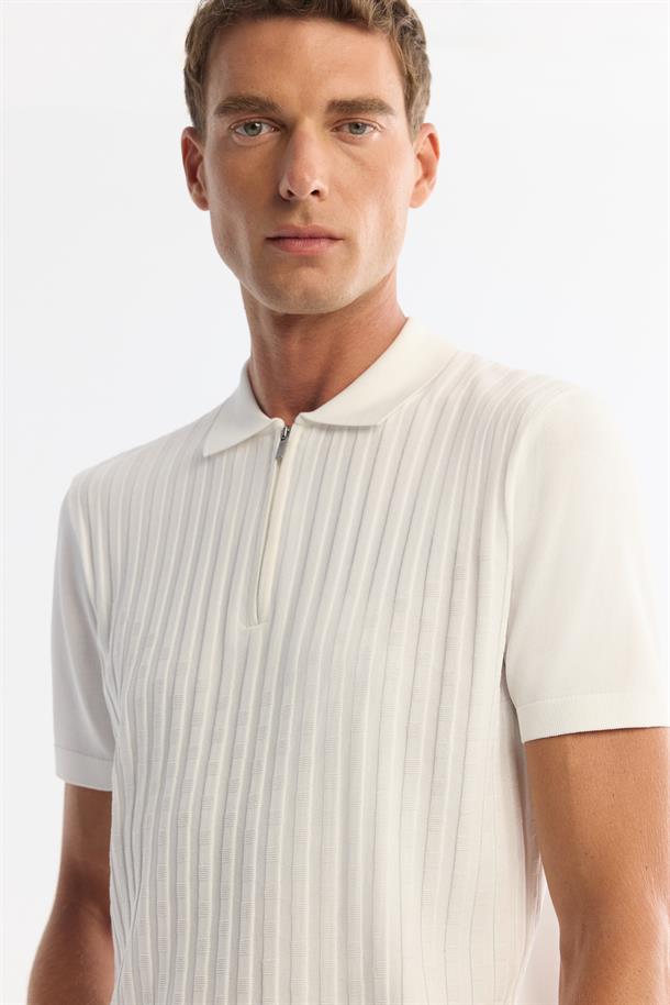 Ekru Polo Yaka Fermuarlı Rayon Triko T-Shirt