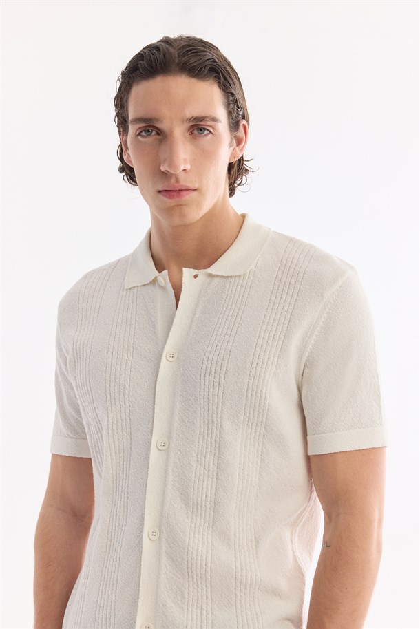 Ekru Polo Yaka Önden Düğmeli Soft Touch Triko T-Shirt
